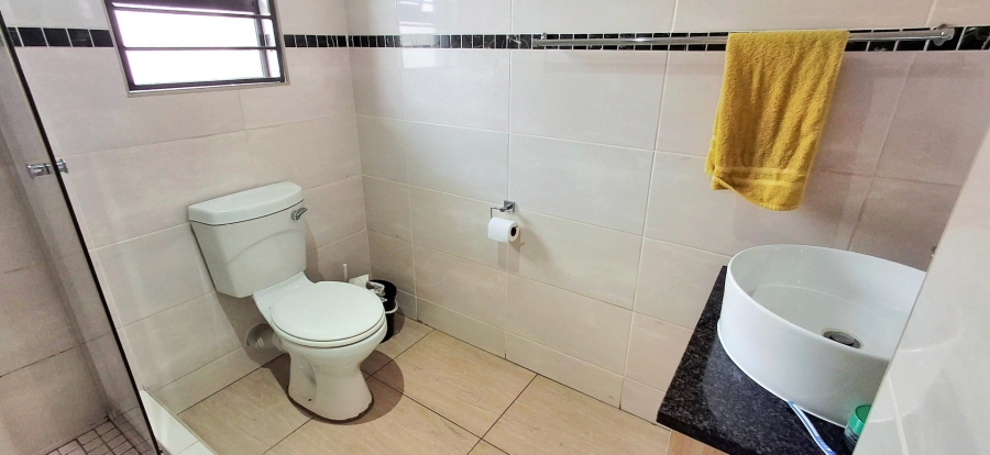 2 Bedroom Property for Sale in Hillside Free State